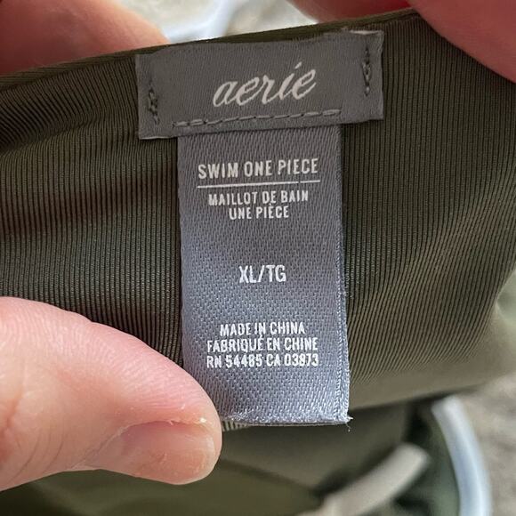 aerie Daisy Side Cut Out One Piece Swim Suit Size XL - Picture 3 of 6